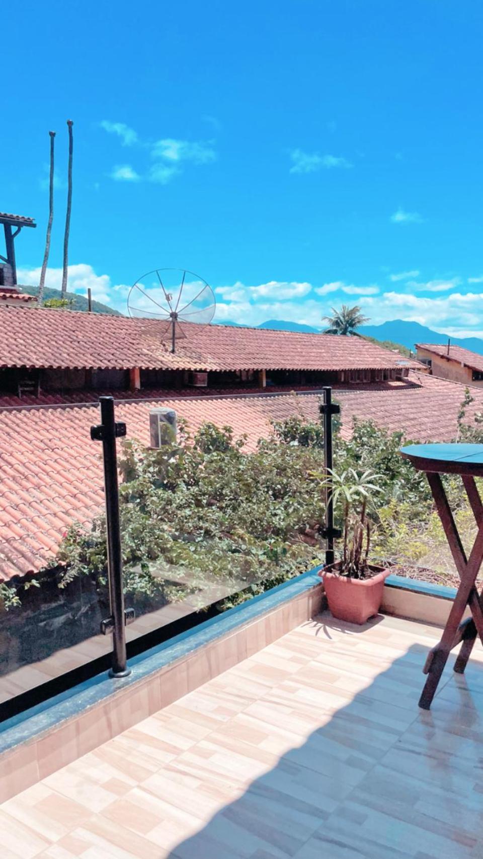 Buganvile Hostel Vila do Abraao Luaran gambar